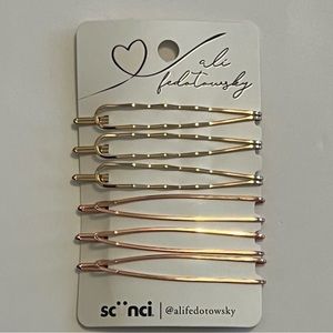 5/$20 Scunci 6pc Gold Toned Hair Pins